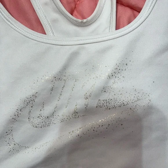 Nike sports bra - Picture 2 of 3